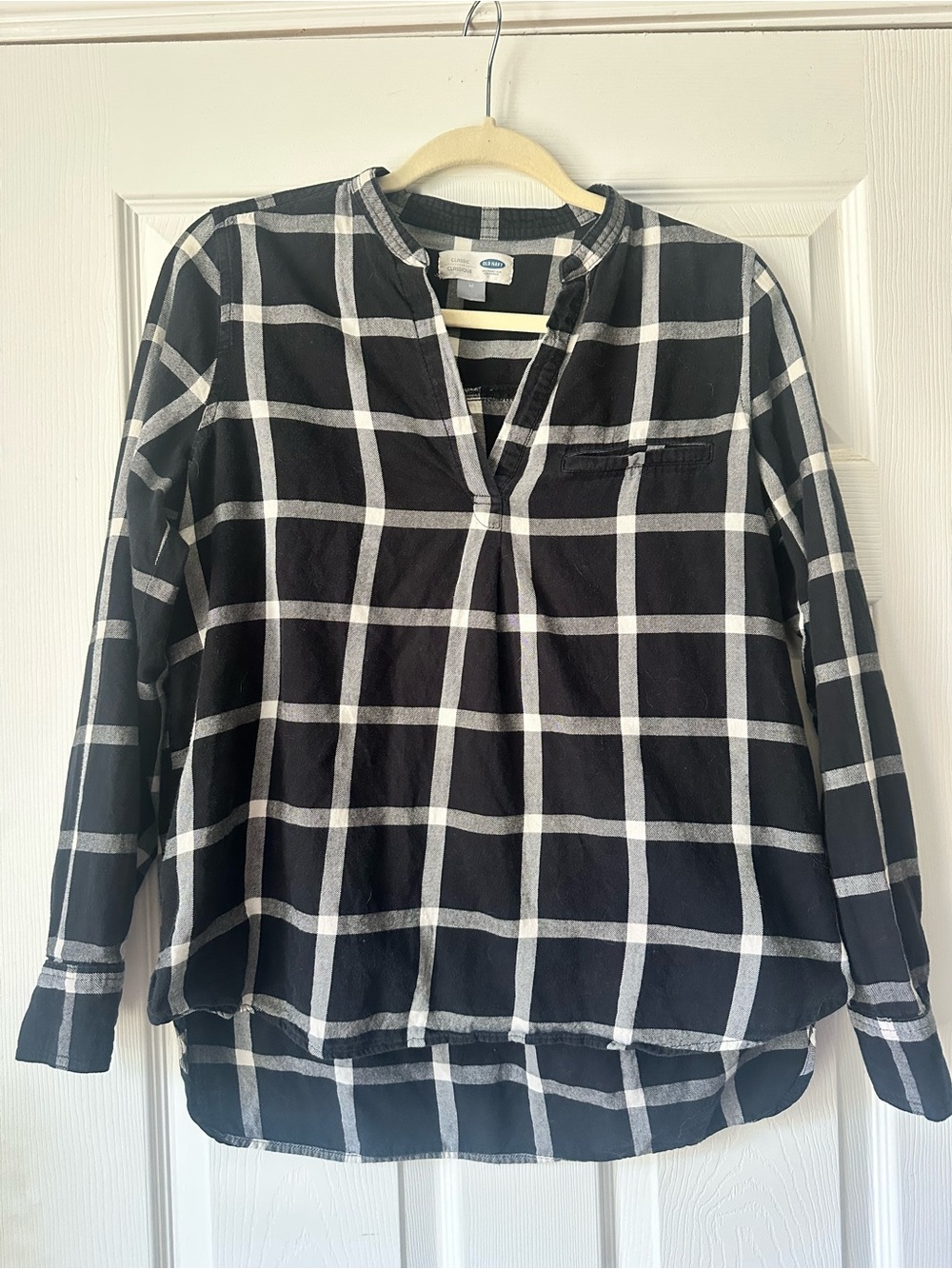 Old Navy Black Windowpane Plaid Split-Neck Top